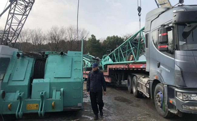 Un cingolo da 2006 anni di Hitachi SCX2000 ha utilizzato l'escavatore di Sumitomo 0